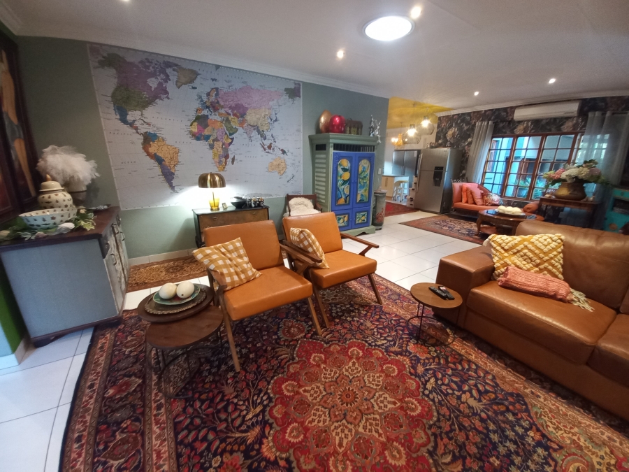 3 Bedroom Property for Sale in Safari Gardens North West